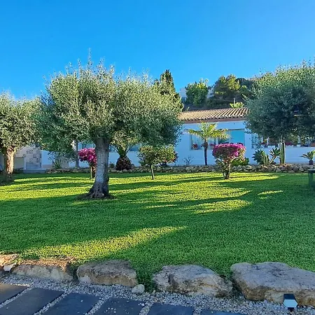 Dom wakacyjny Casasicula - Artemis House *