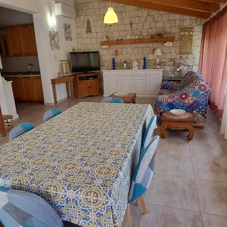 Casasicula - Artemis House 波扎洛